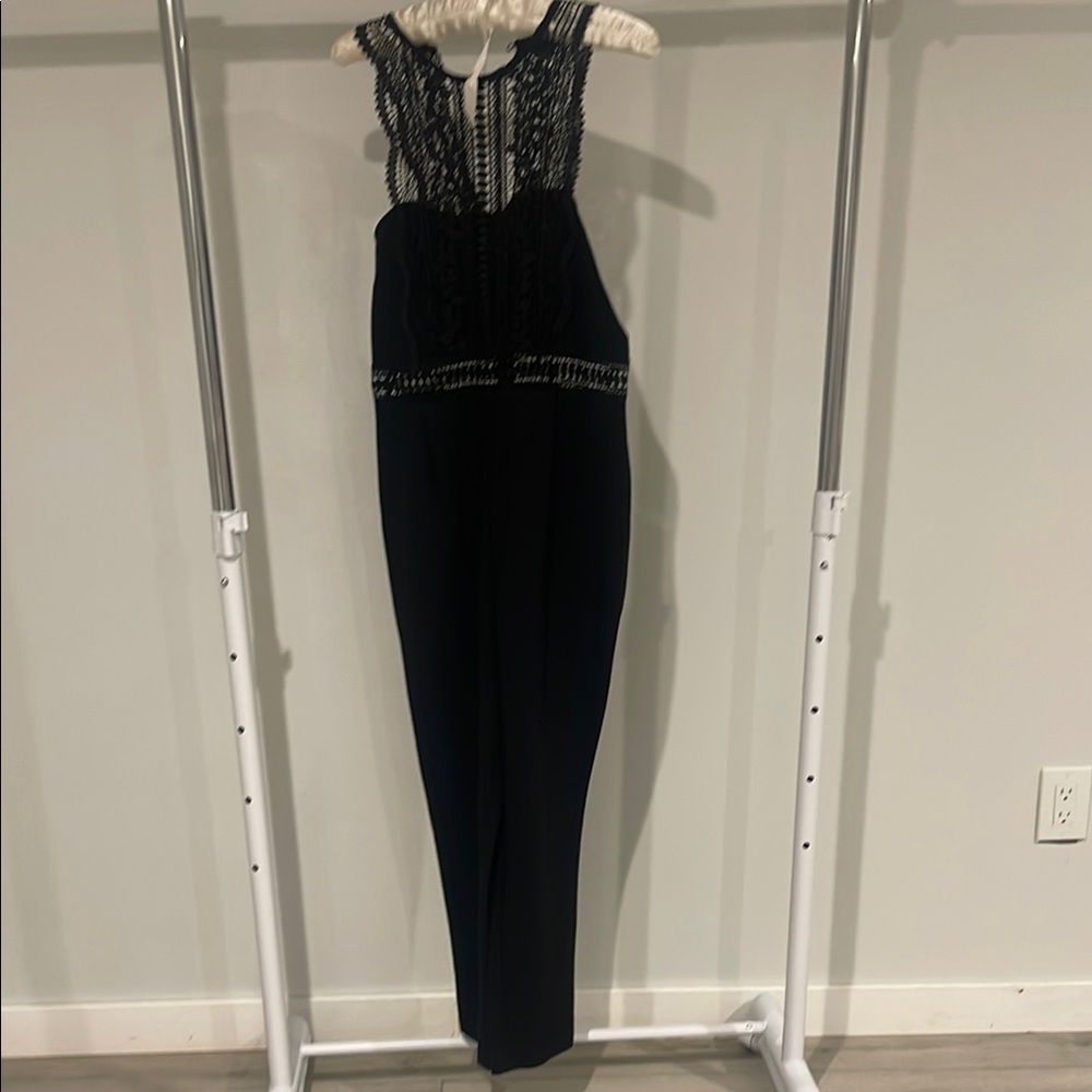 Elegant Black Sleeveless Jumpsuit